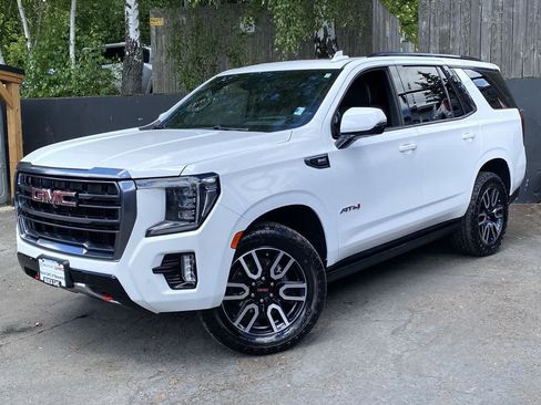 Used 2023 GMC Yukon AT4 w/ AT4 Premium Package AWD/4WD image 1