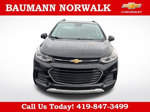 Used 2022 Chevrolet Trax LT w/ LT Convenience Package FWD image 5