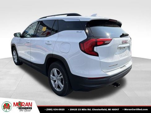 Used 2019 GMC Terrain SLE w/ Driver Convenience Package FWD image 2