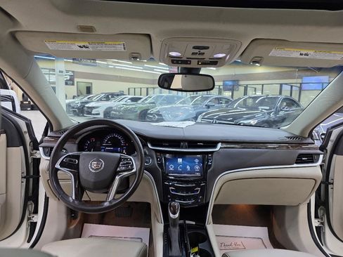 Used 2013 Cadillac XTS Luxury FWD image 28