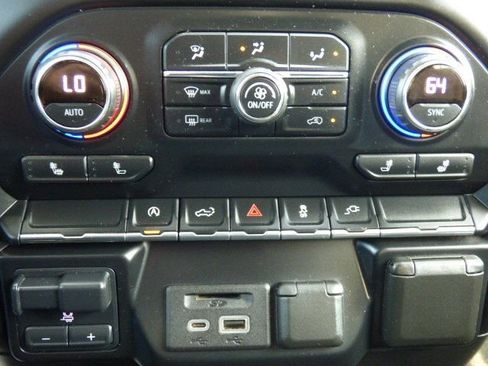 Used 2020 Chevrolet Silverado 1500 LT w/ All-Star Edition image 28