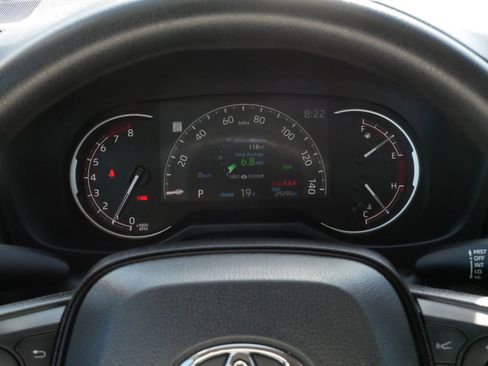 Used 2023 Toyota RAV4 LE image 21