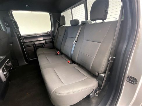 Used 2019 Ford F150 XLT w/ Equipment Group 302A Luxury AWD/4WD image 19