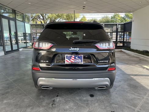 Used 2022 Jeep Cherokee Limited image 5