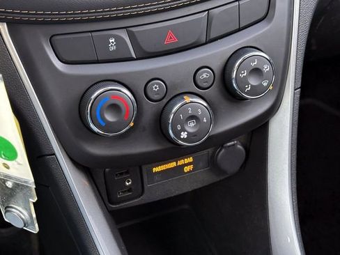 Used 2022 Chevrolet Trax LS w/ Tint and Cruise Package image 27