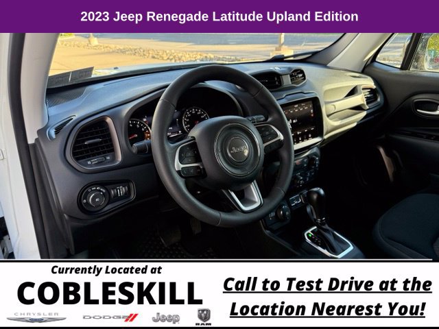 Used 2023 Jeep Renegade Latitude AWD/4WD image 9