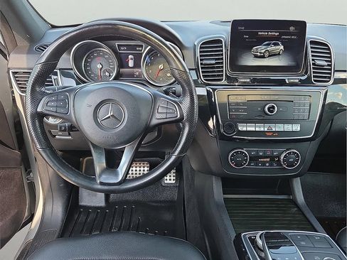 Used 2019 Mercedes-Benz GLE 400 4MATIC image 12