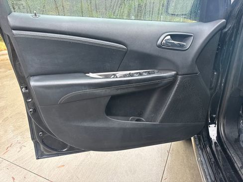 Used 2017 Dodge Journey Crossroad image 14