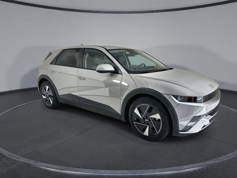New 2026 Hyundai Ioniq 5 SEL AWD/4WD image 2