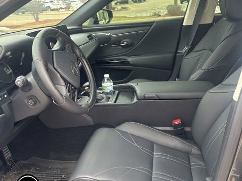 Certified 2025 Lexus ES 350 Ultra Luxury image 6