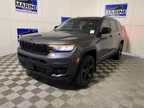 Used 2023 Jeep Grand Cherokee L Limited w/ Luxury Tech Group II AWD/4WD image 14