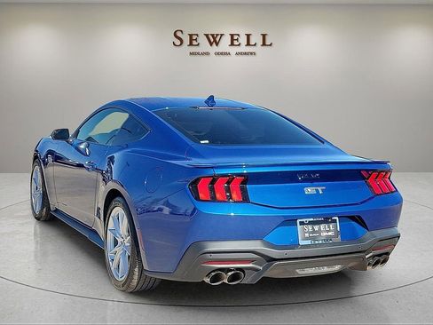 Used 2024 Ford Mustang GT Premium image 3