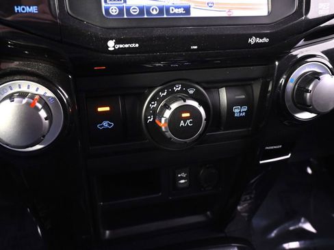 Used 2015 Toyota 4Runner Trail AWD/4WD image 28