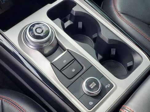 Used 2023 Ford Explorer ST-Line AWD/4WD image 19