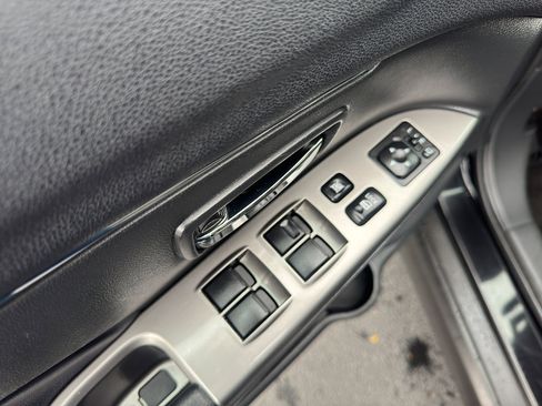 Used 2024 Mitsubishi Outlander Sport SE image 11