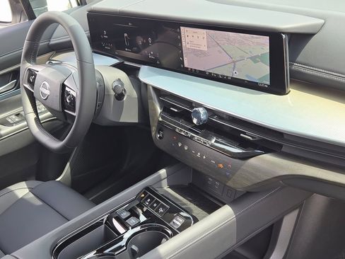 New 2025 Nissan Murano SL image 8