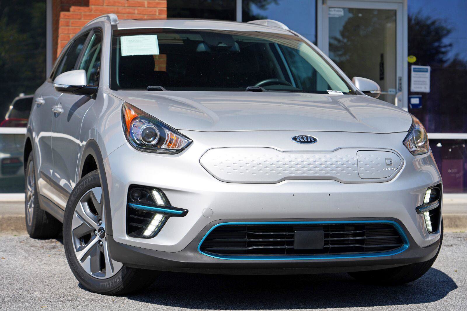 Used 2019 Kia Niro EX Premium FWD image 3