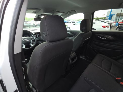 Used 2023 GMC Terrain SLE FWD image 27