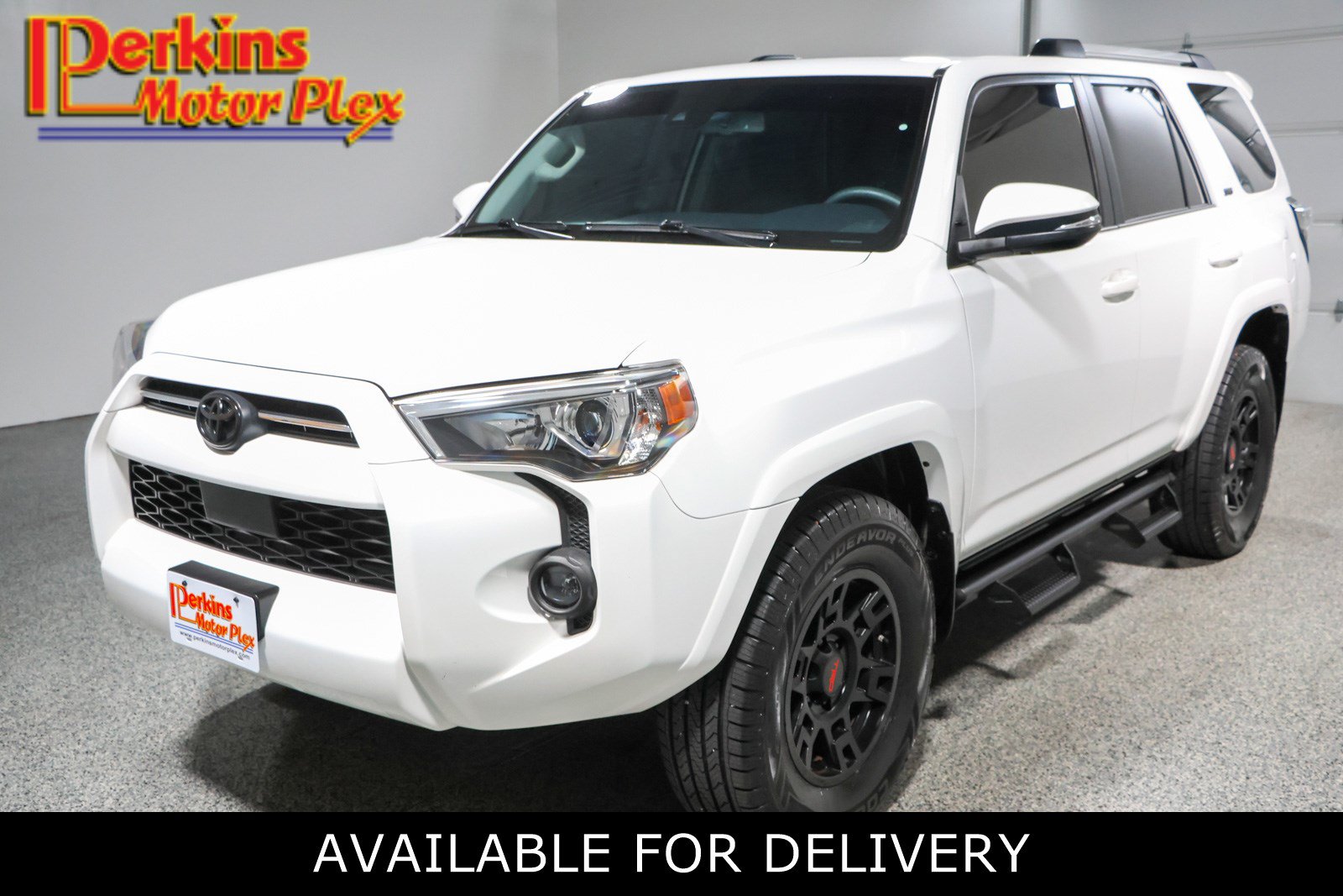 Used 2021 Toyota 4Runner SR5 Premium w/ Moonroof Package AWD/4WD image 1
