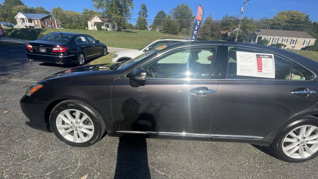 Used 2010 Lexus ES 350 FWD image 3