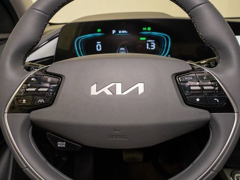 New 2026 Kia Niro SX image 20