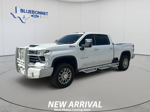 Used 2024 Chevrolet Silverado 2500 LTZ w/ LTZ Convenience Package AWD/4WD image 1