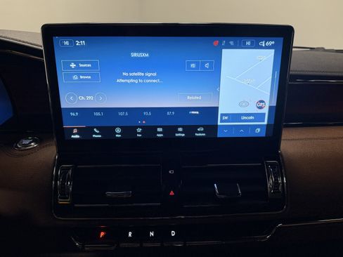 Used 2024 Lincoln Navigator Reserve image 11