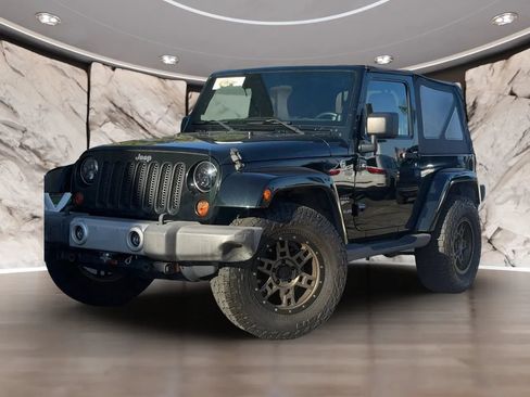 Used 2012 Jeep Wrangler Sahara w/ Connectivity Group AWD/4WD image 1