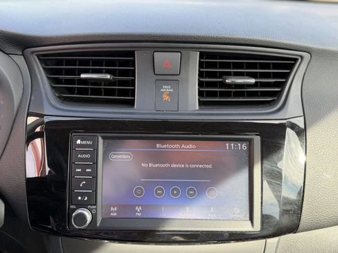 Used 2019 Nissan Sentra S image 12