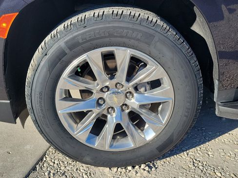 Used 2022 Chevrolet Suburban Premier image 10