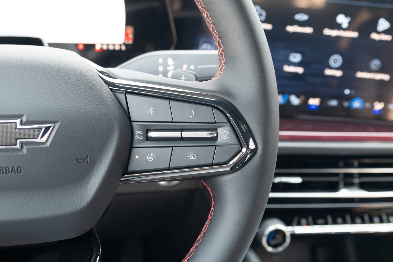 New 2026 Chevrolet Traverse RS AWD/4WD image 8