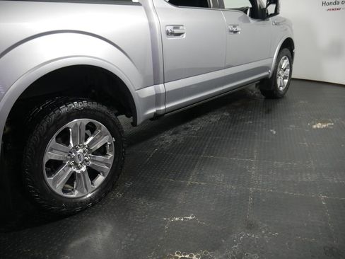 Used 2020 Ford F150 Platinum w/ Equipment Group 701A Luxury image 4