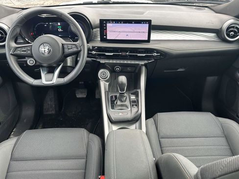 Used 2024 Alfa Romeo Tonale Ti image 14