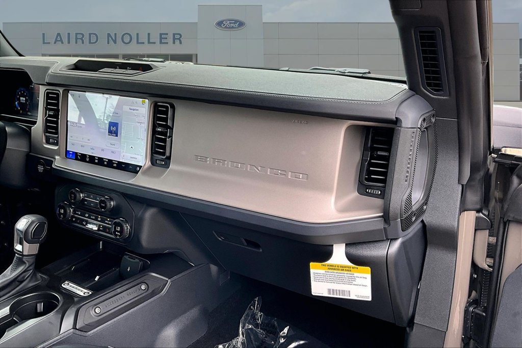 New 2026 Ford Bronco Outer Banks AWD/4WD image 29