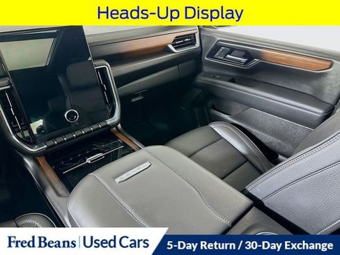 Used 2025 GMC Yukon Denali w/ Denali Reserve Package AWD/4WD image 32
