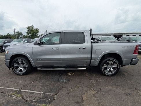 Used 2022 RAM 1500 Laramie AWD/4WD image 7
