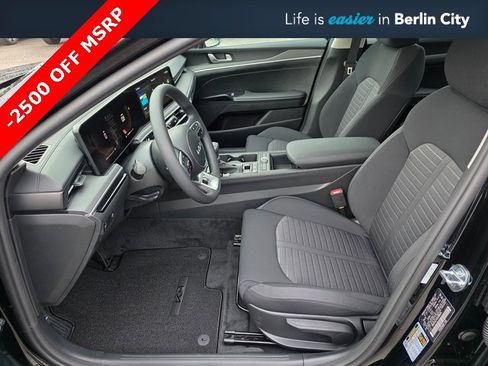 New 2025 Kia K5 LXS image 14