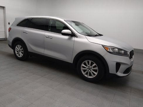 Used 2020 Kia Sorento FWD V6 image 11