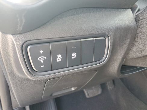 Used 2023 Kia Soul LX w/ Option Group 015 FWD image 25