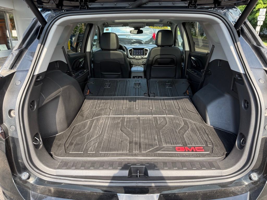 Used 2023 GMC Terrain SLT w/ Elevation Edition AWD/4WD image 31