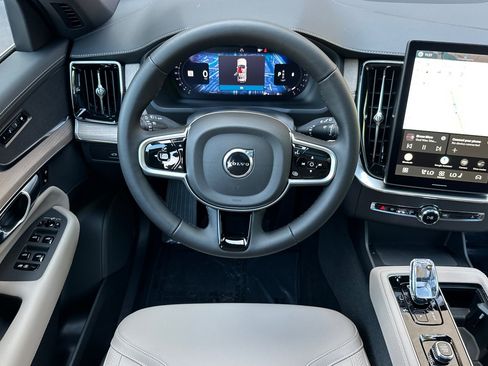 New 2026 Volvo XC90 B6 Plus image 12