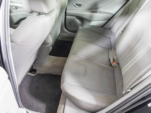 Used 2022 Hyundai Elantra SEL w/ Cargo Package image 28