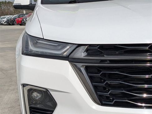 Used 2023 Chevrolet Traverse RS w/ LPO, Floor Liner Package image 9