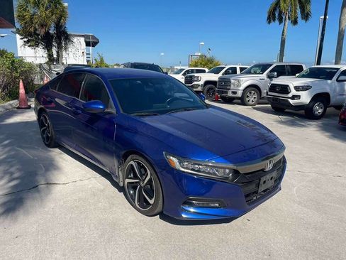 Used 2019 Honda Accord Sport image 3