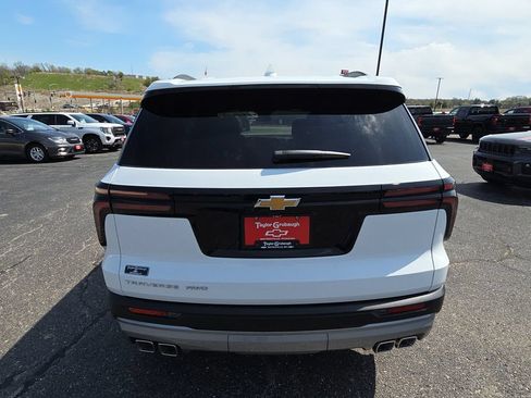 New 2026 Chevrolet Traverse LT AWD/4WD image 7