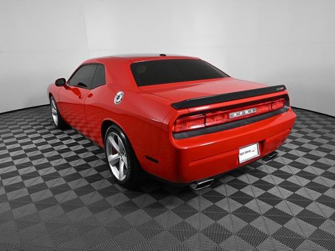 Used 2010 Dodge Challenger SRT8 image 4