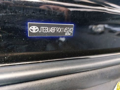 Used 2012 Toyota FJ Cruiser SR image 33