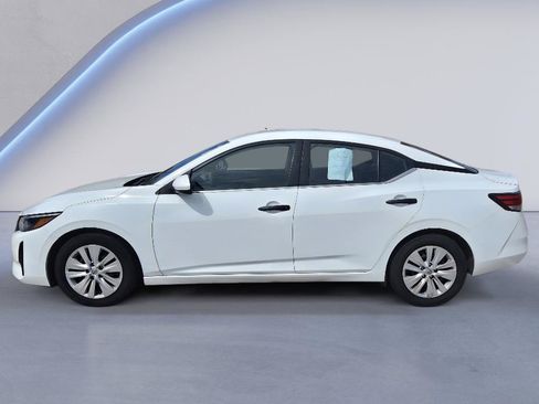 Used 2024 Nissan Sentra S FWD image 2