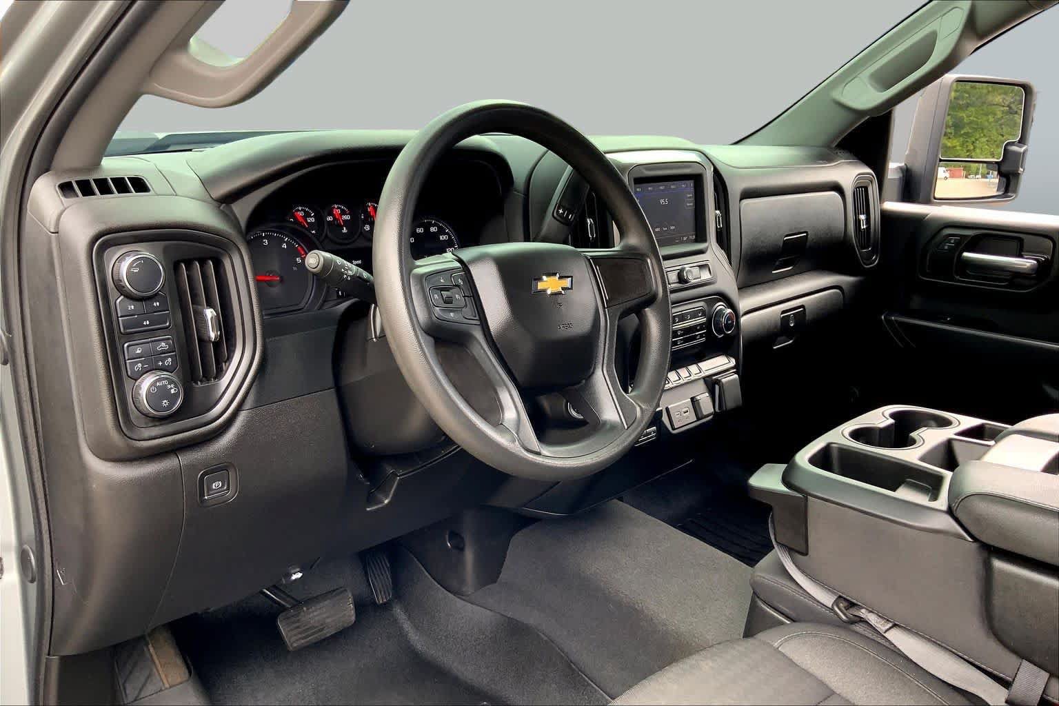Used 2024 Chevrolet Silverado 2500 Custom w/ Custom Value Package AWD/4WD image 18