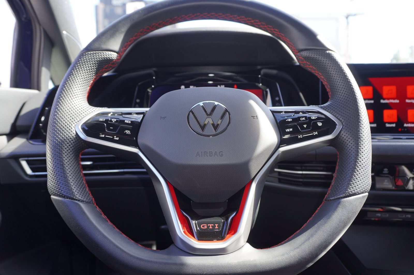 Used 2023 Volkswagen GTI SE FWD image 18